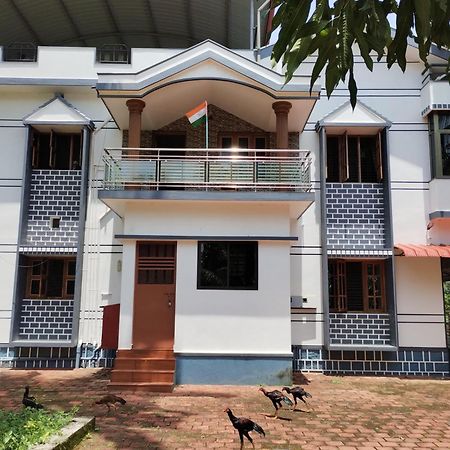 Jayadurga Farms - An Eco-Friendly Homestay อูดุปปี ภายนอก รูปภาพ