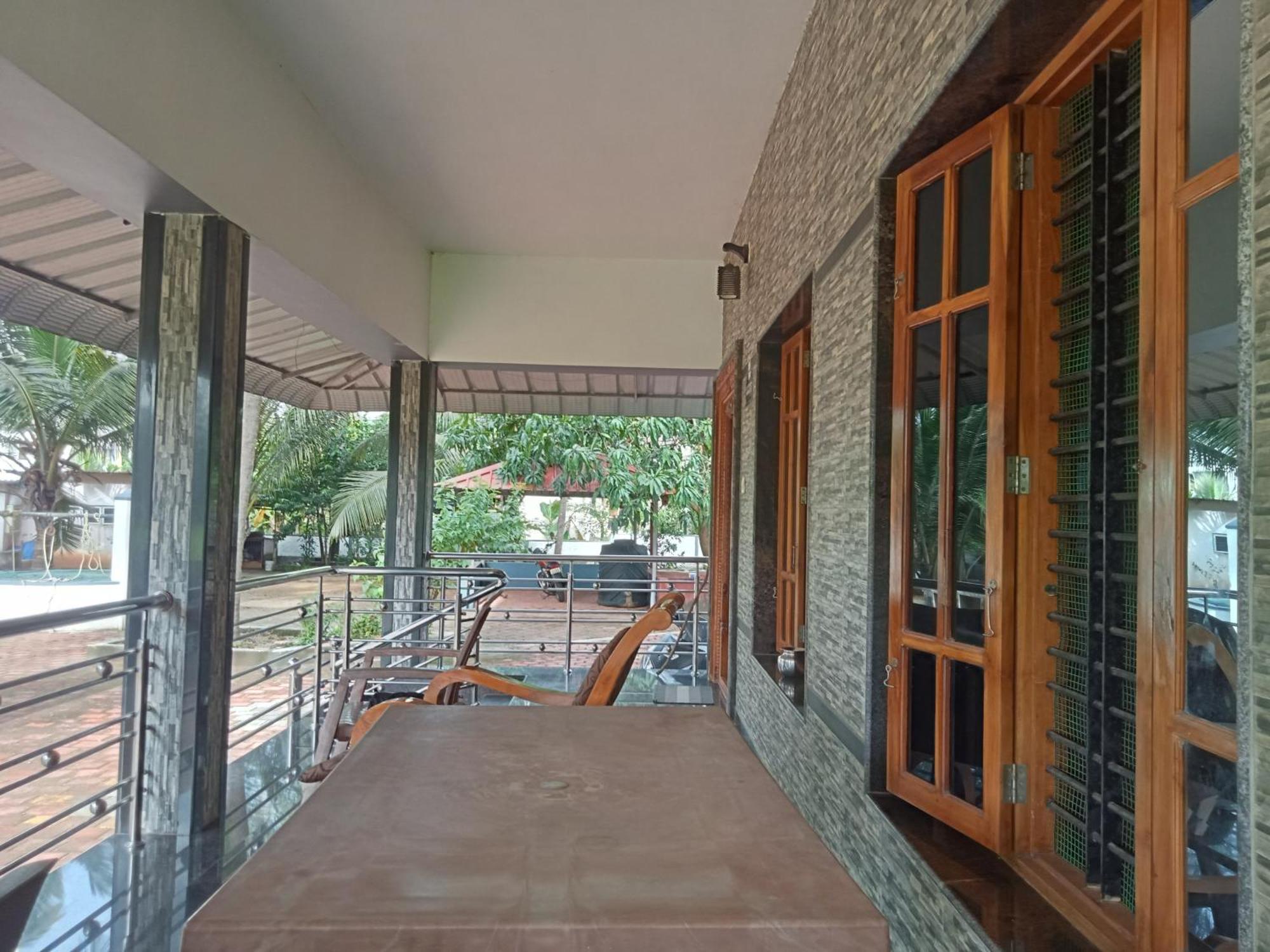 Jayadurga Farms - An Eco-Friendly Homestay อูดุปปี ภายนอก รูปภาพ